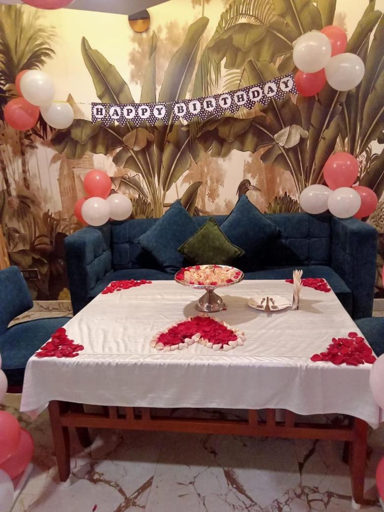 Hotel Eden Karwar Luaran gambar