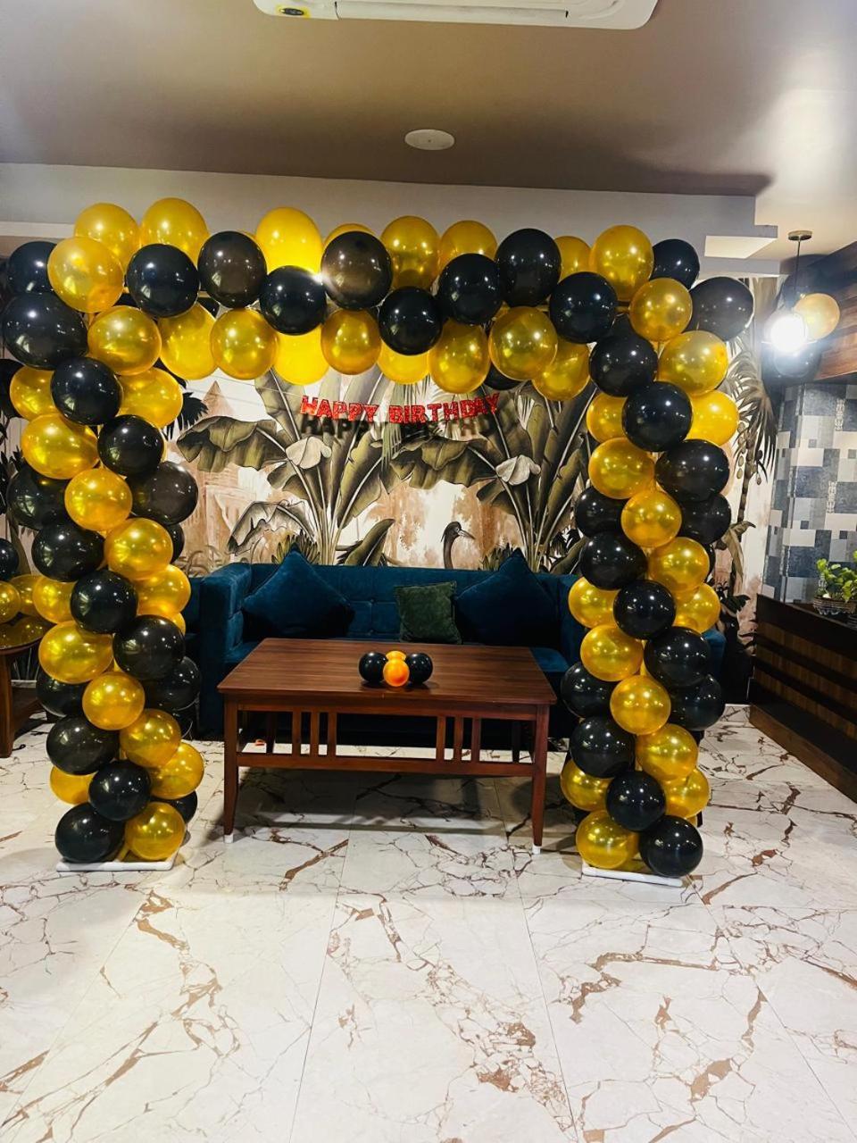 Hotel Eden Karwar Luaran gambar