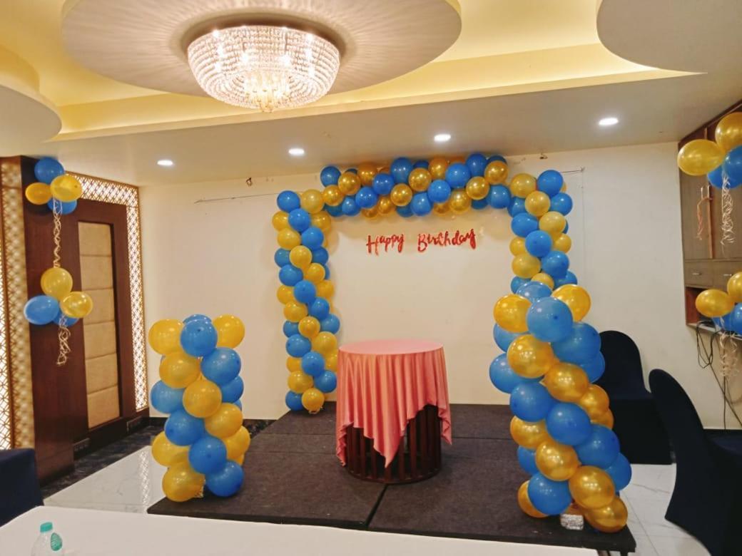 Hotel Eden Karwar Luaran gambar